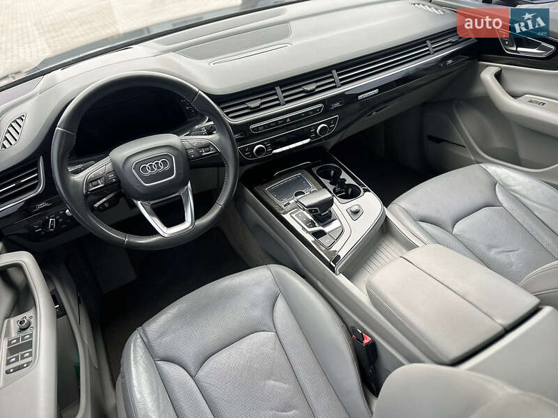 Внедорожник / Кроссовер Audi Q7 2017 в Ковеле