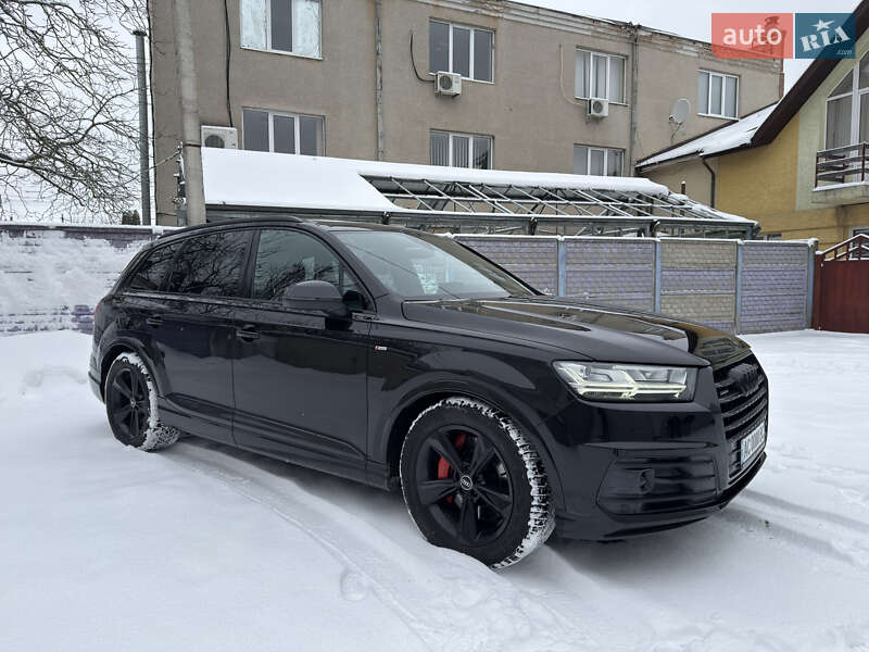 Внедорожник / Кроссовер Audi Q7 2018 в Луцке