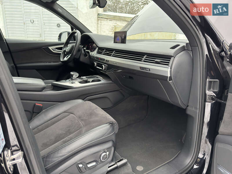 Внедорожник / Кроссовер Audi Q7 2018 в Луцке