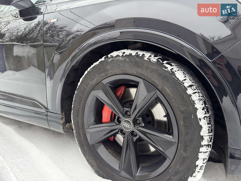 Внедорожник / Кроссовер Audi Q7 2018 в Луцке