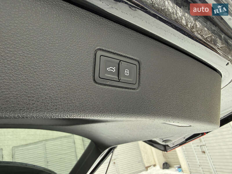 Внедорожник / Кроссовер Audi Q7 2018 в Луцке