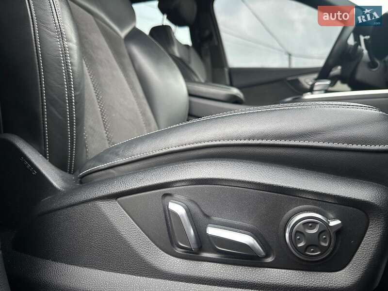 Внедорожник / Кроссовер Audi Q7 2017 в Запорожье