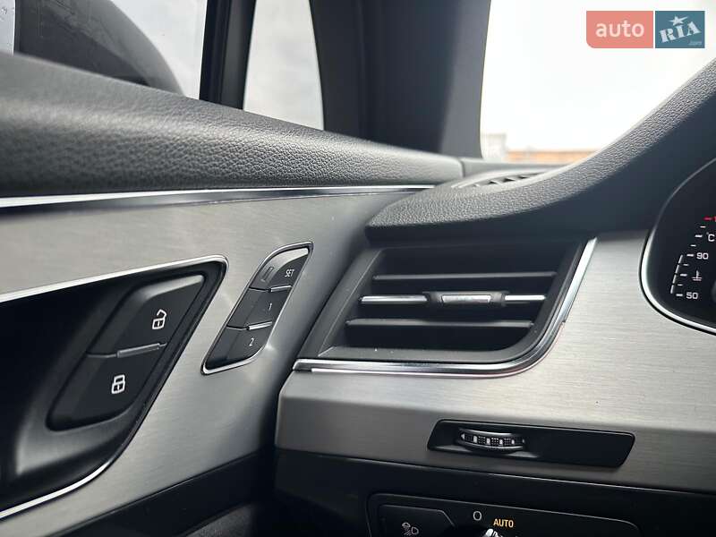 Внедорожник / Кроссовер Audi Q7 2017 в Запорожье