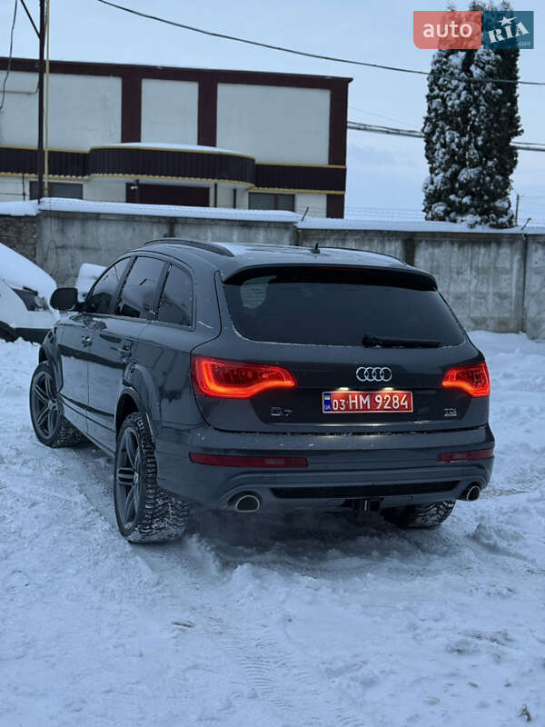 Внедорожник / Кроссовер Audi Q7 2013 в Дубно