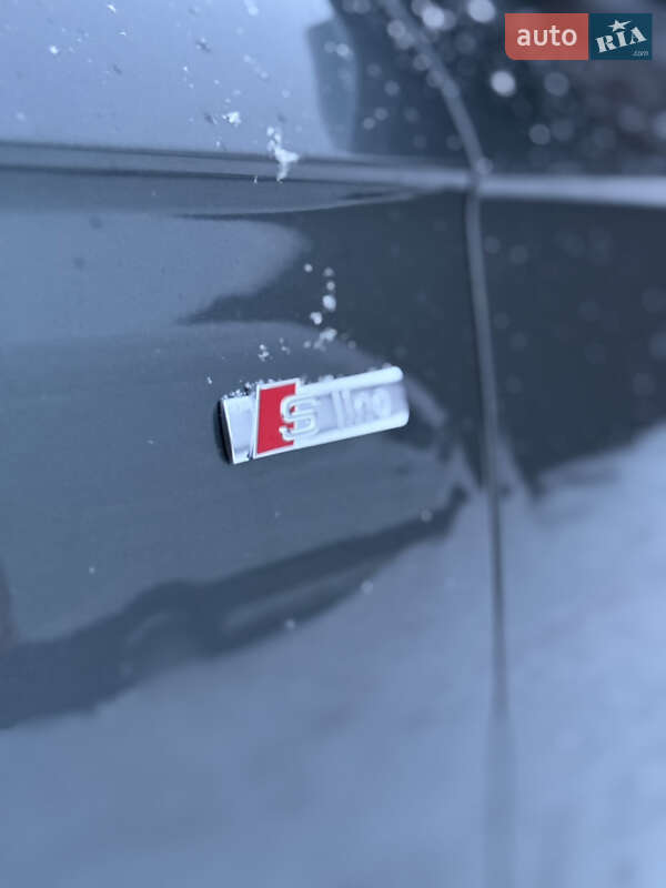 Внедорожник / Кроссовер Audi Q7 2013 в Дубно