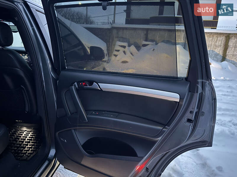 Внедорожник / Кроссовер Audi Q7 2013 в Дубно