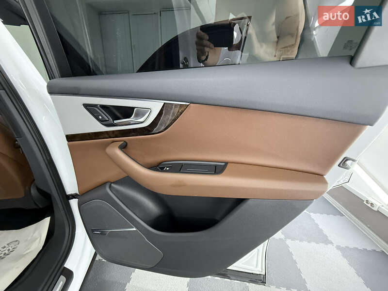 Внедорожник / Кроссовер Audi Q7 2018 в Трускавце