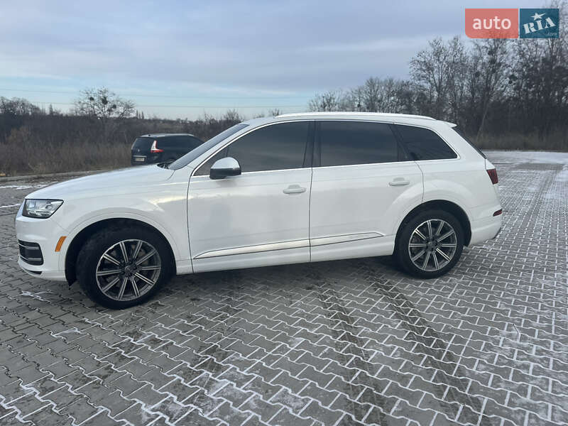Внедорожник / Кроссовер Audi Q7 2017 в Полтаве