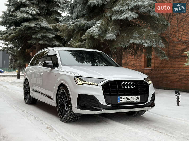 Внедорожник / Кроссовер Audi Q7 2020 в Киеве