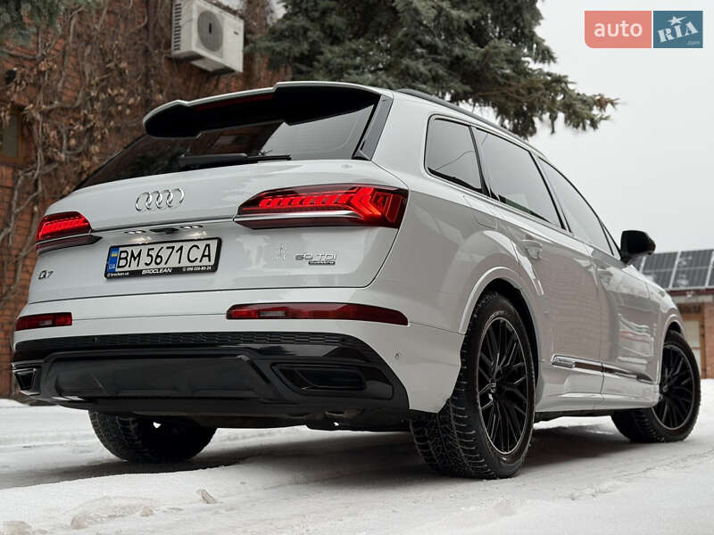 Внедорожник / Кроссовер Audi Q7 2020 в Киеве