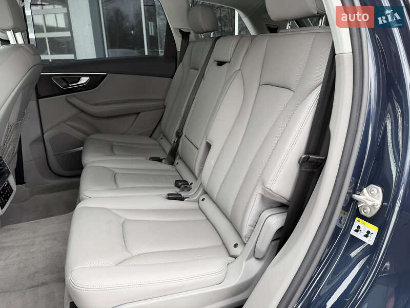 Внедорожник / Кроссовер Audi Q7 2023 в Дрогобыче