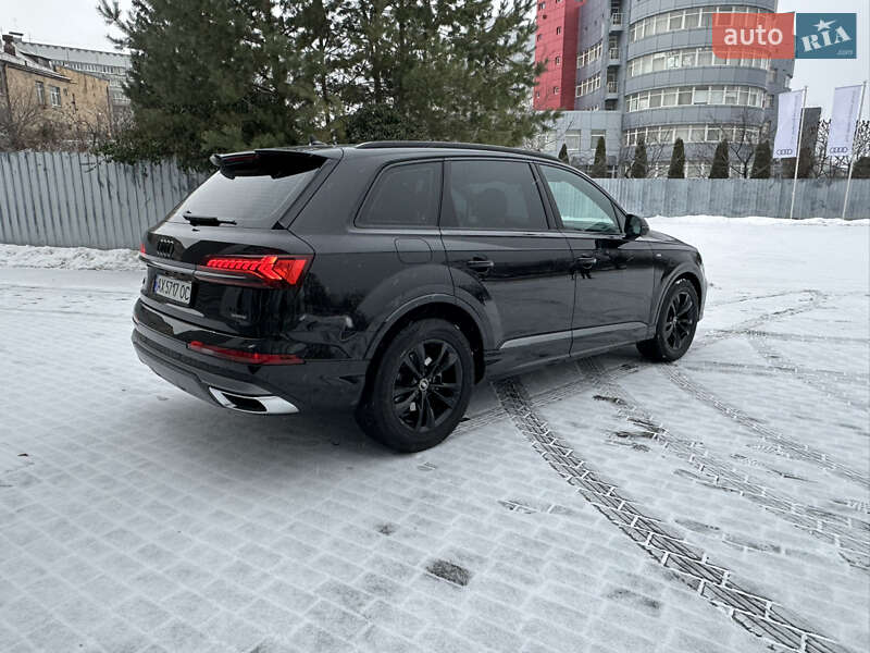 Внедорожник / Кроссовер Audi Q7 2023 в Харькове