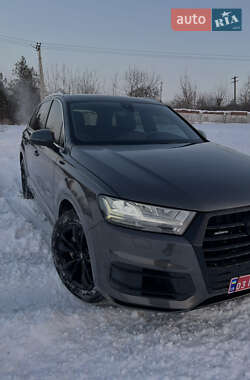 Внедорожник / Кроссовер Audi Q7 2018 в Волочиске