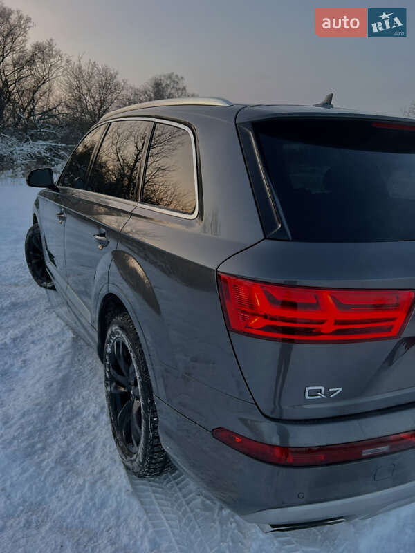 Внедорожник / Кроссовер Audi Q7 2018 в Киеве фото 6 Внедорожник / Кроссовер Audi Q7 2018 в Киеве