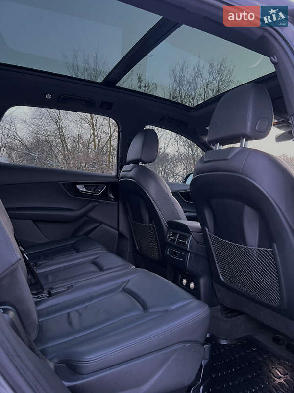 Внедорожник / Кроссовер Audi Q7 2018 в Киеве фото 20 Внедорожник / Кроссовер Audi Q7 2018 в Киеве