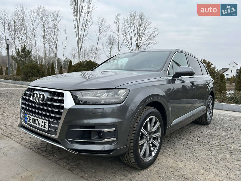 Внедорожник / Кроссовер Audi Q7 2018 в Днепре
