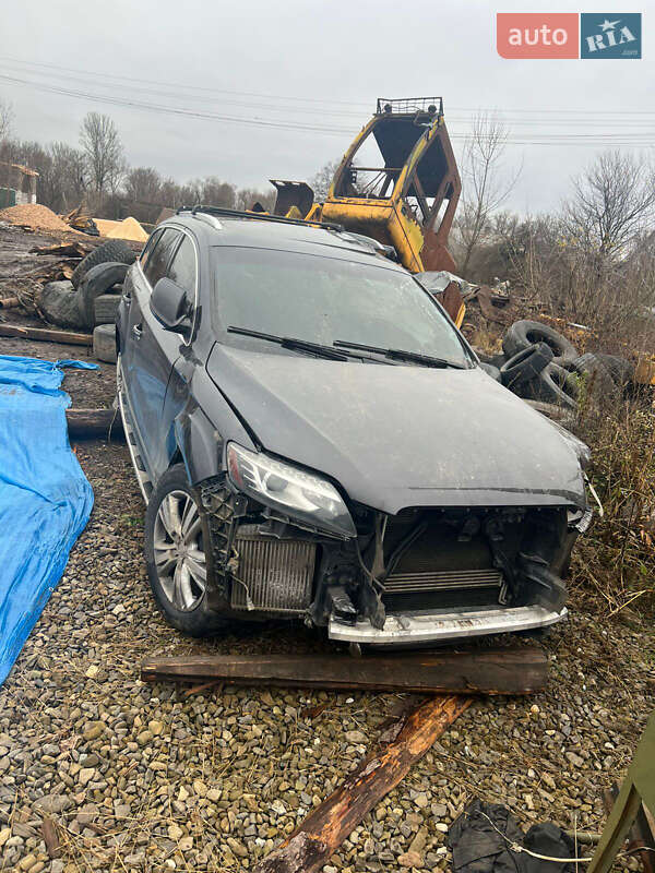 Внедорожник / Кроссовер Audi Q7 2010 в Косове