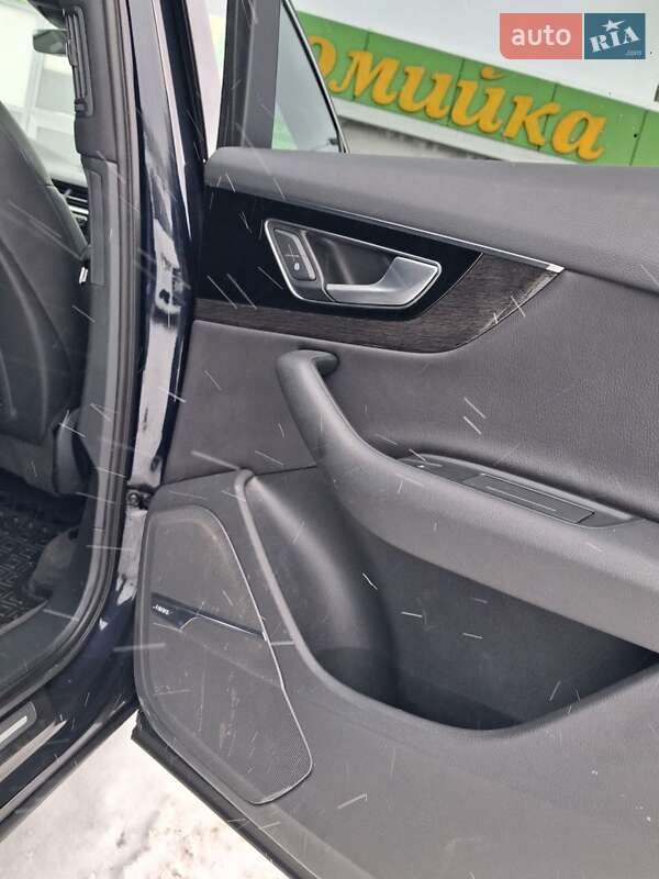 Внедорожник / Кроссовер Audi Q7 2015 в Львове фото 12 Внедорожник / Кроссовер Audi Q7 2015 в Львове