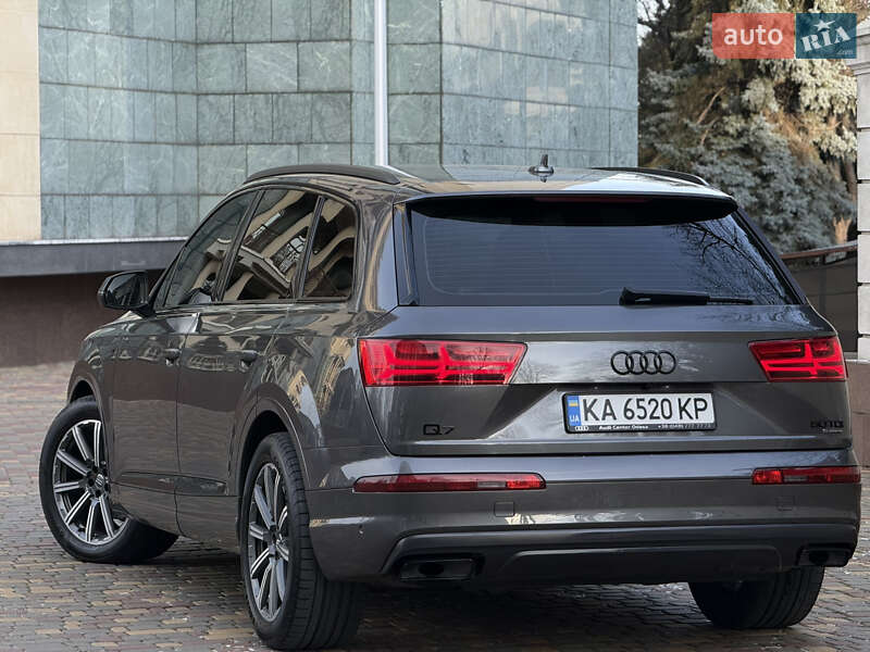 Внедорожник / Кроссовер Audi Q7 2019 в Одессе