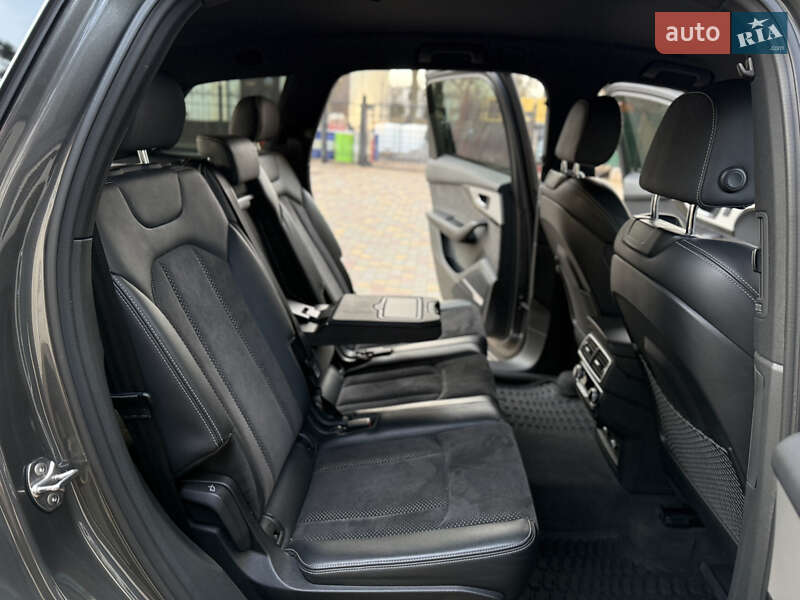 Внедорожник / Кроссовер Audi Q7 2019 в Одессе