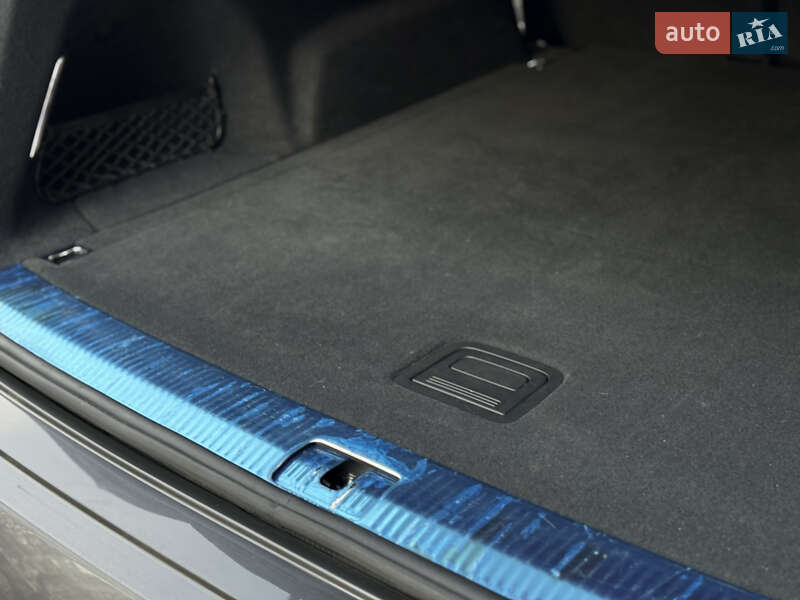 Внедорожник / Кроссовер Audi Q7 2019 в Одессе