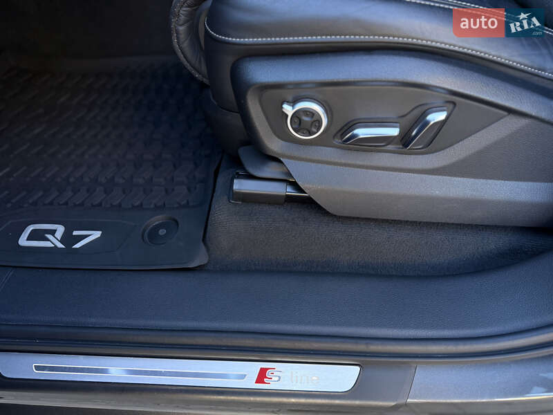 Внедорожник / Кроссовер Audi Q7 2019 в Одессе