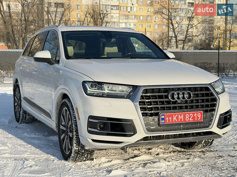 Внедорожник / Кроссовер Audi Q7 2017 в Каменском