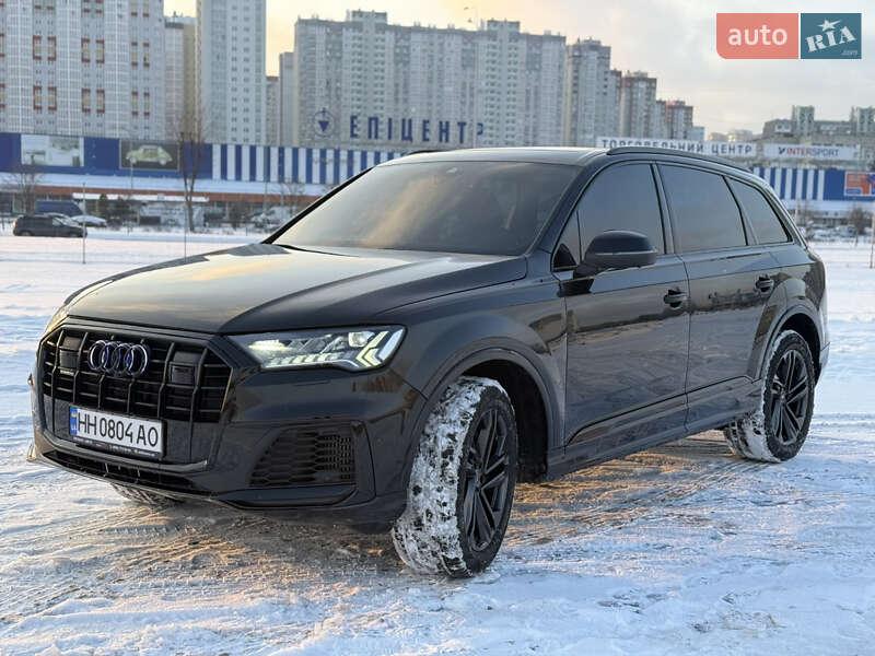 Внедорожник / Кроссовер Audi Q7 2023 в Киеве