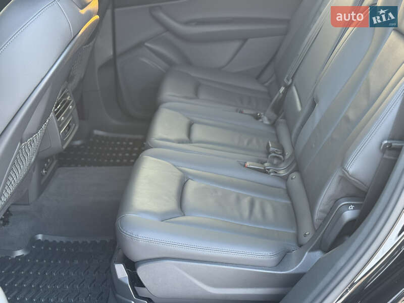 Внедорожник / Кроссовер Audi Q7 2023 в Киеве