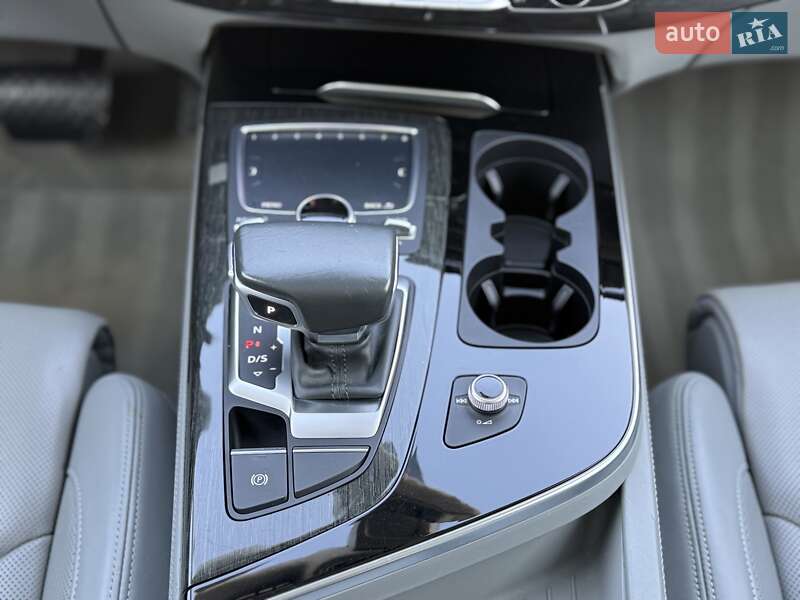 Внедорожник / Кроссовер Audi Q7 2016 в Львове фото 116 Внедорожник / Кроссовер Audi Q7 2016 в Львове