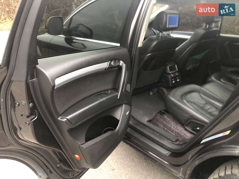 Внедорожник / Кроссовер Audi Q7 2006 в Виннице