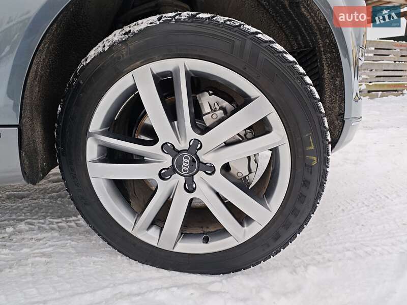 Внедорожник / Кроссовер Audi Q7 2013 в Бродах