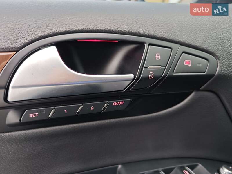 Внедорожник / Кроссовер Audi Q7 2013 в Бродах