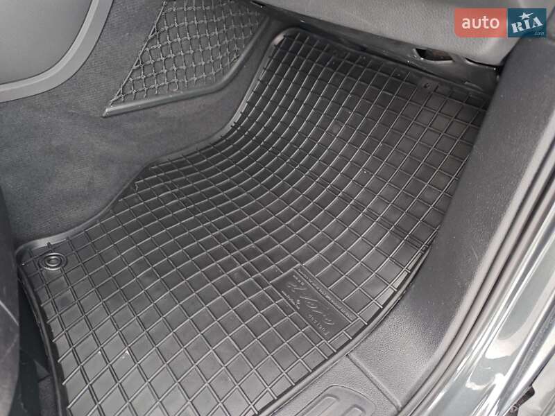 Внедорожник / Кроссовер Audi Q7 2013 в Бродах