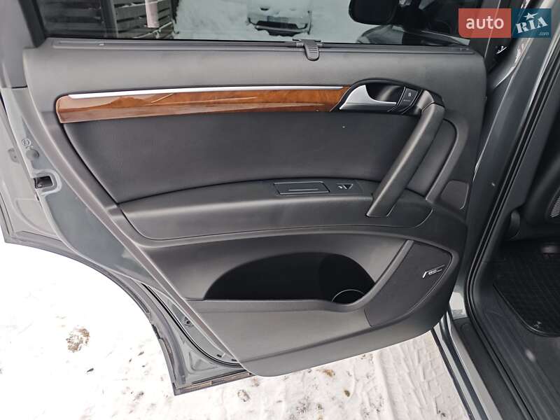 Внедорожник / Кроссовер Audi Q7 2013 в Бродах