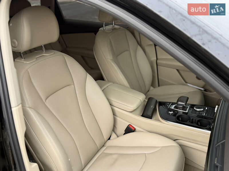 Внедорожник / Кроссовер Audi Q7 2016 в Николаеве