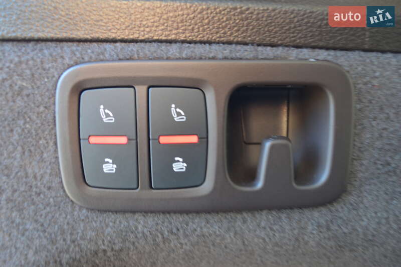 Позашляховик / Кросовер Audi Q7 2016 в Одесі