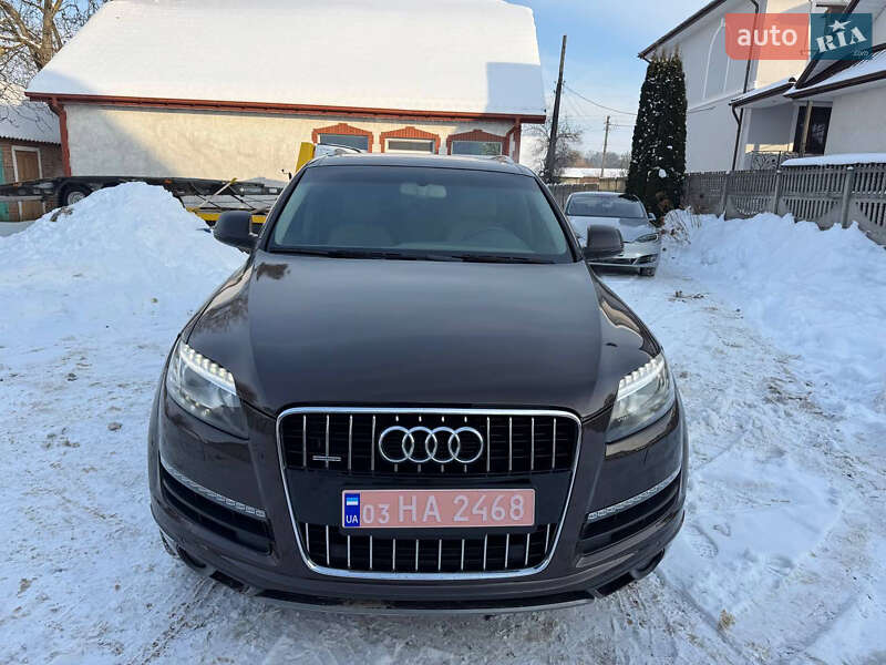 Внедорожник / Кроссовер Audi Q7 2014 в Владимире