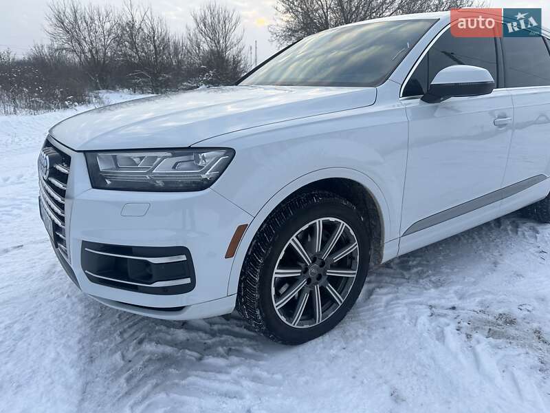 Внедорожник / Кроссовер Audi Q7 2017 в Чернигове