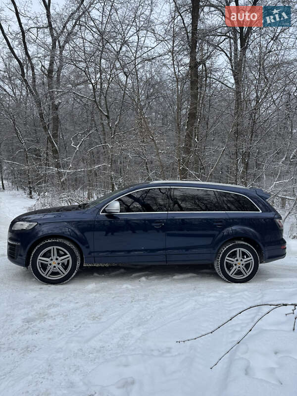 Внедорожник / Кроссовер Audi Q7 2008 в Киеве