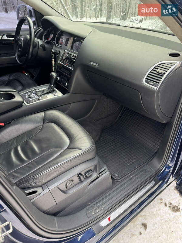 Внедорожник / Кроссовер Audi Q7 2008 в Киеве