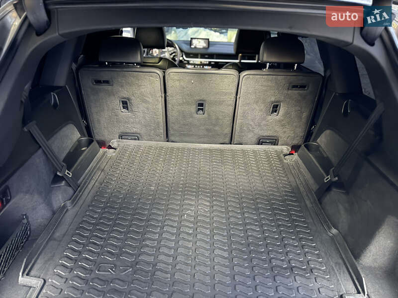 Внедорожник / Кроссовер Audi Q7 2017 в Харькове
