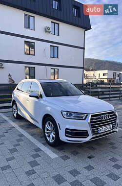 Позашляховик / Кросовер Audi Q7 2018 в Ужгороді
