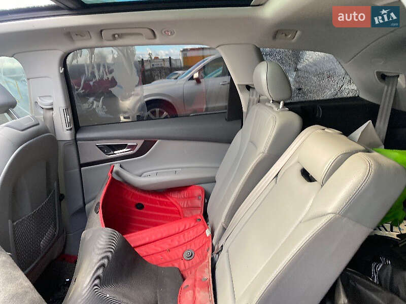 Внедорожник / Кроссовер Audi Q7 2017 в Львове