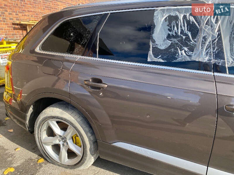 Внедорожник / Кроссовер Audi Q7 2017 в Львове