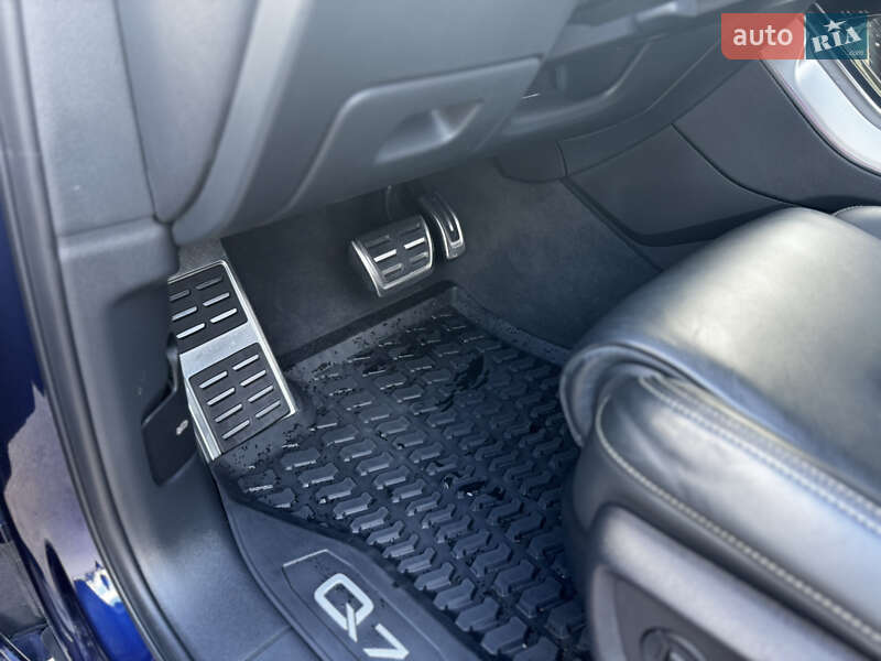 Внедорожник / Кроссовер Audi Q7 2021 в Тернополе