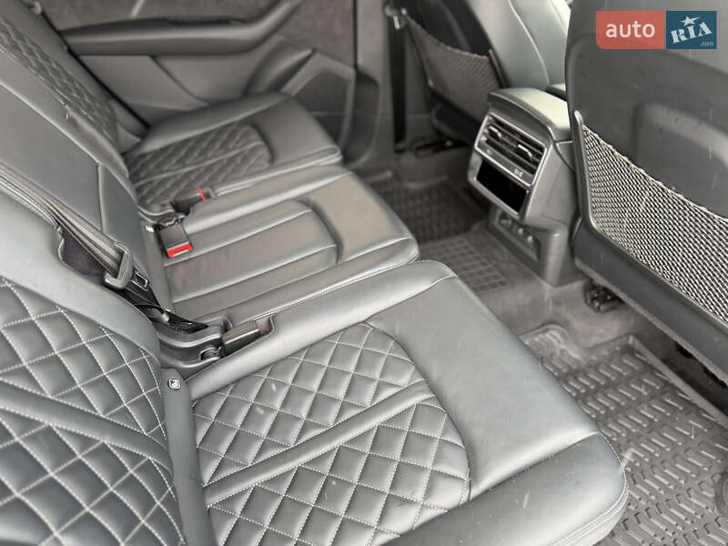 Внедорожник / Кроссовер Audi Q7 2021 в Тернополе