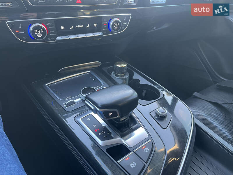 Внедорожник / Кроссовер Audi Q7 2016 в Виннице