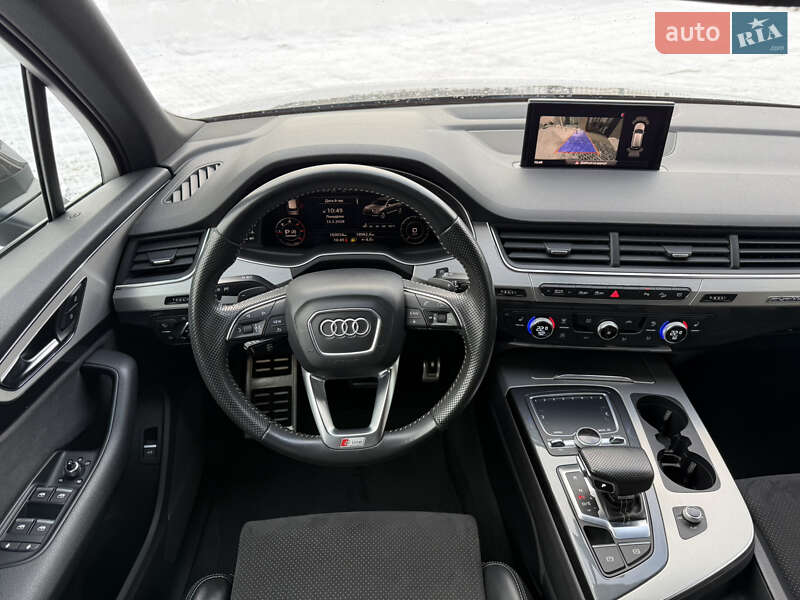 Внедорожник / Кроссовер Audi Q7 2017 в Харькове