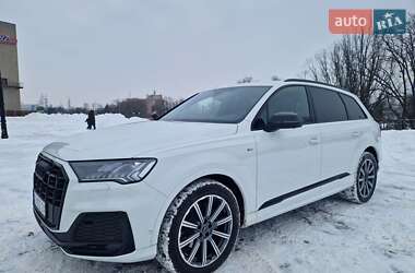 Внедорожник / Кроссовер Audi Q7 2023 в Киеве